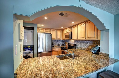Shelter Cove Condo | Shelter Cove M arina BEST VIEW! Spotless 1 BR. Chefs Kitchen. No stairs.