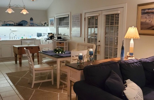 Union Pier Cottage | Shorewinds beachhouse Garden Gate opens directly to beachpath No roads to cross!