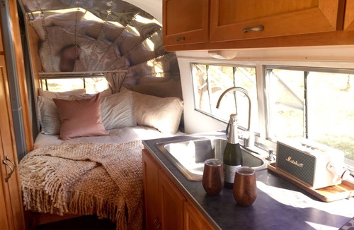 Durango House | SILVER FOX ~ Airstream in Apple-Orchard ~15 minutes from Downtown Durango