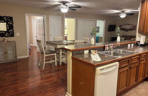 Collegedale Apartment | "Simply Sunny Farm Tranquil & Spacious 3 BR/2 BA Apartment w/Deck