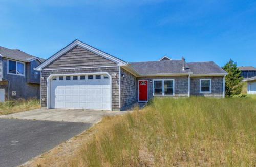 Kiwanda Shores House | Sittin' By The Sea