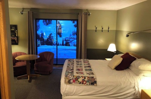 Powder Mountain Cabin | Ski in/out room for 2-4 at Powder Mountain