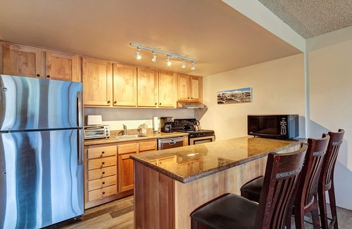 Peak 9 Condo | Ski-In/ski-Out Downtown Breckenridge Condo, Hot Tubs, Mountain Views!