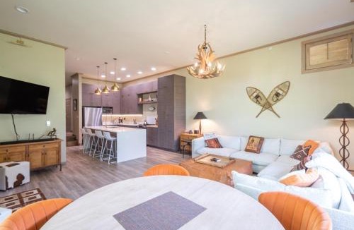 Mountain Village House | Ski in Ski out Village Creek condo in the Mountain Village Core