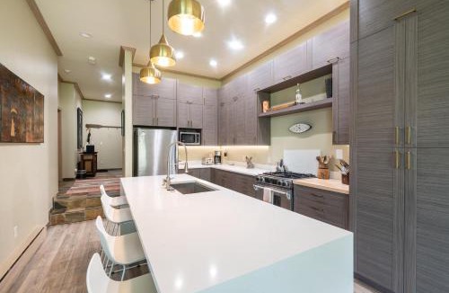 Mountain Village House | Ski in Ski out Village Creek condo in the Mountain Village Core