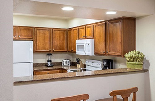 Round Hill Village Resort | Ski, water ski, mountain biking, jeep adventures and much more!