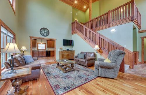 Snowshoe House | Slaty Fork Home about 6 Mi to Snowshoe Mountain Resort