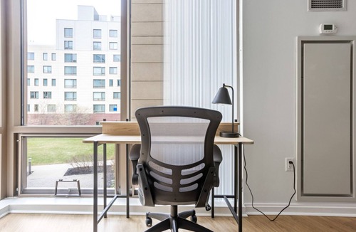 East Cambridge Apartment | Sleek Kendall Square 1BR w/Gym, W/D & Concierge, near MIT, by Blueground