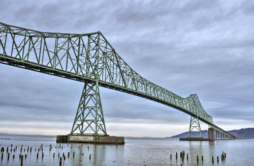 Astoria Apartment | Sleek Riverfront Condo on Pier in Downtown Astoria