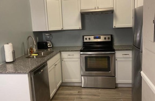 North Charleston House | Sleeps 10!**10Min DT Chas/5Min Airport!