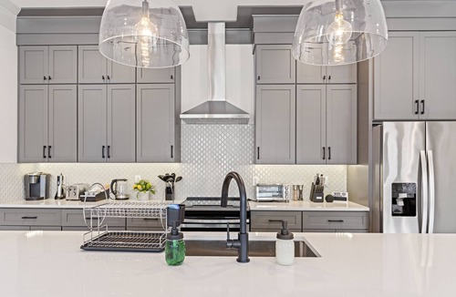 Eastwood House | * SLEEPS 48* Keep the Secret - *4 Units * 16BR* 16BA * Amazing New townhomes*