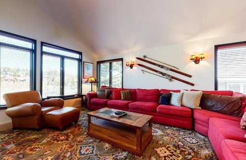 Mammoth Lakes Apartment | Snowcreek V #742 condo