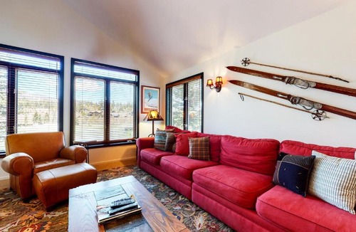 Mammoth Lakes Apartment | Snowcreek V #742 condo