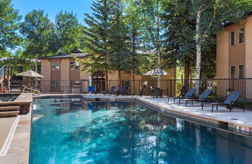 Snowmass Village Condo | Snowmass Mtn Views! Updated Decor, Balcony w/Stunning Views, Pool/Hot Tub, Gas FP, W/D & Shuttle