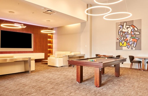 University Park Apartment | Sonder at University Park | Studio Apartment