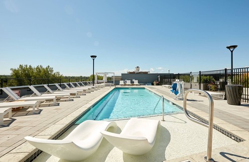 University Park Apartment | Sonder at University Park | Studio Apartment