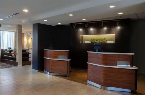 Twin Brook Hotel | Sonesta Select Chattanooga Hamilton Place