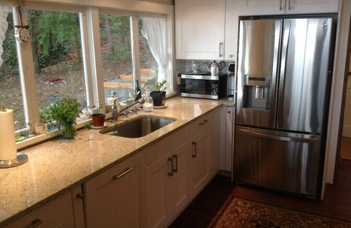 Bainbridge Island House | South Beach Cozy Cottage - Waterfront Perfection