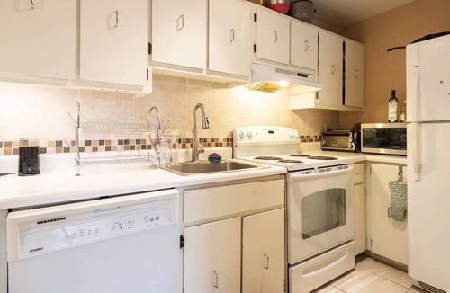 Glenwood Grove - North Iris Condo | Spacious 2bed2bath in Boulder with a deck.