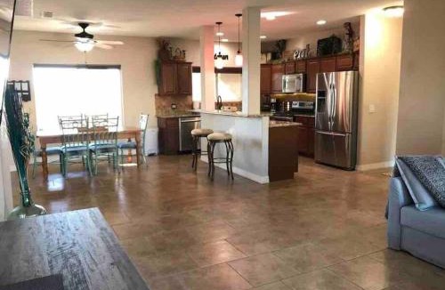Lake Havasu City House | Spacious 3 BR with Pool Minutes Away from Lake