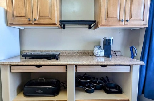 Bountiful Apartment | Spacious 3BR Basement Apt | Airport, Work, Ski