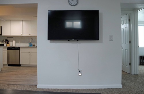 South Westminster Apartment | Spacious 3BR With Full Kitchen Near Denver/Boulder