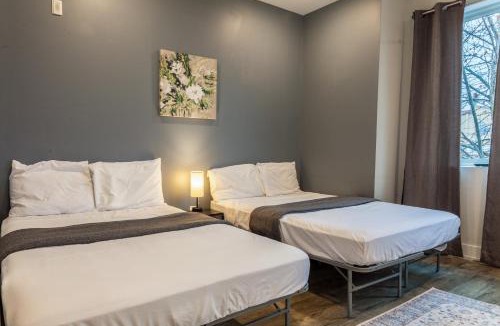 North Philadelphia East Apartment | Spacious 4bed 3bath Wdparkingsleeps10yard