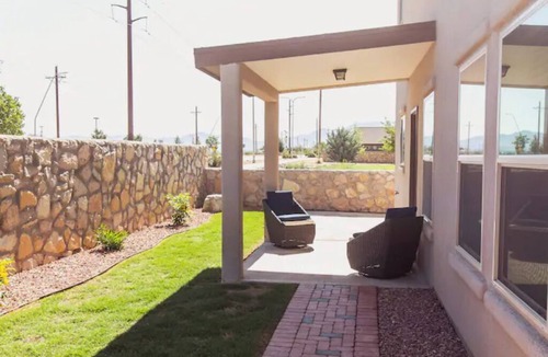 Las Cruces House | Spacious 4BR/3 Bath House with Beautiful Mountain Views front and back.