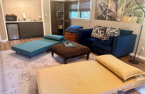 Jackson House | Spacious 4BR & 3BA, Sleeps 12 - 2900 Sq Ft