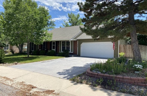 Ken Caryl House | Spacious 5 bedroom house minutes from Red Rocks