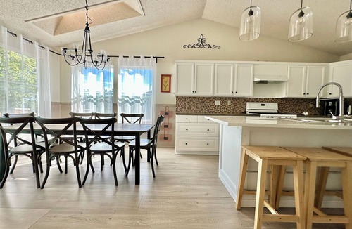 Northwest Arvada House | Spacious 5BR Mountain Retreat - Special Monthly Rates!
