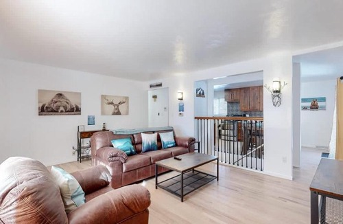 Alta Vista Area House | Spacious Arvada Family Home with King Beds and Office