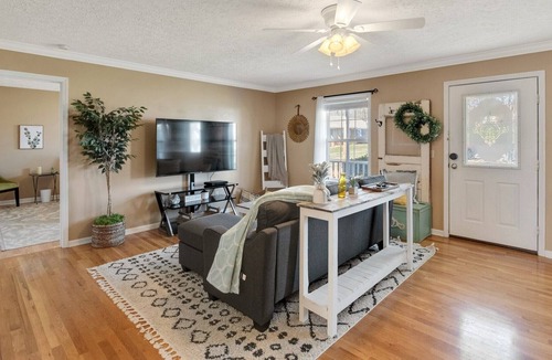 Columbia House | Spacious, Centrally Located Southern Charmer!