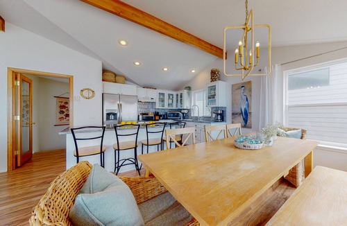 Rockaway Beach House | Spacious Dog-Friendly Home with WiFi & Spectacular Oceanfront View