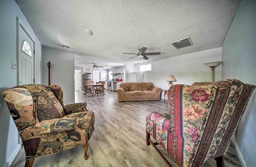 Geneva-on-the-Lake House | Spacious Geneva House < .5 Mi to The Strip!
