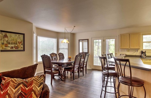 Ruidoso House | Spacious Hideaway in Ruidoso w/Multi-Level Deck!