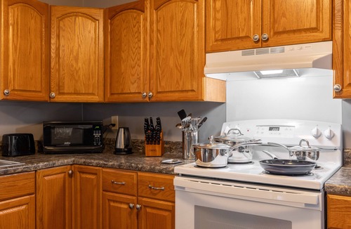 Clarksville House | Spacious home 10 minutes from downtown Clarksville TN in a quiet countryside.