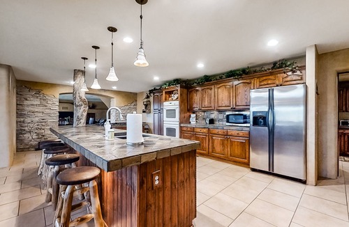 Leeds House | Spacious home with pool, hot tub, & firepit - close to Zion National Park