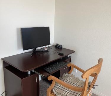 Sovana House | Spacious House, 5 bedrooms, Sleeps 12, Near Las Vegas Strip and Airport