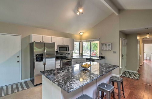 Littleton House | Spacious Littleton House w/Huge Deck - 10 Mi. To Denver!