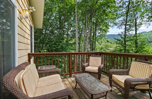 Beech Mountain House | Spacious Mtn Home Close to Slopes Escape Heat