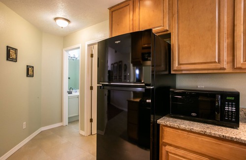 Nor Este House | Spacious NE home w/Spa-5 min from Breweries, Balloon Fiesta Park, Hiking/Biking