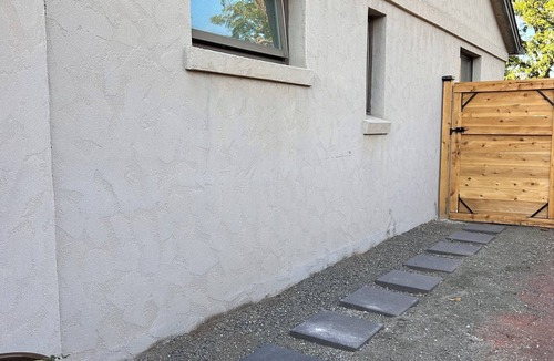 Jewell Heights - Hoffman Heights Apartment | Spacious studio with kitchenette in enchanting Aurora