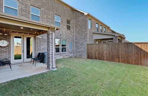 The Colony House | Spacious Townhouse, Furnished w/Attached Garage