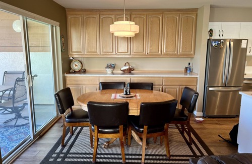 Downtown Leavenworth Condo | Spacious Updated Condo 10 Min. Walk to Town; Views, Seasonal Pool,Yr Rd Hot Tub