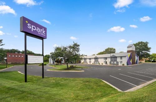 Waldorf Hotel | Spark by Hilton Waldorf
