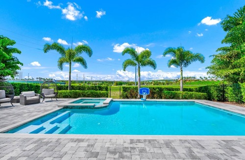 Galilee House | Spectacular Home near Disney with Private Pool, Movie Theater and Pool Table with Waterpark &.