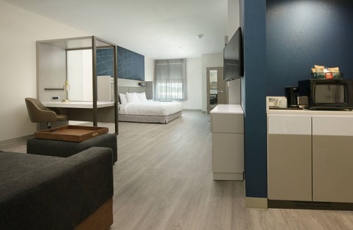 Lindale Hotel | SpringHill Suites by Marriott Lindale Tyler