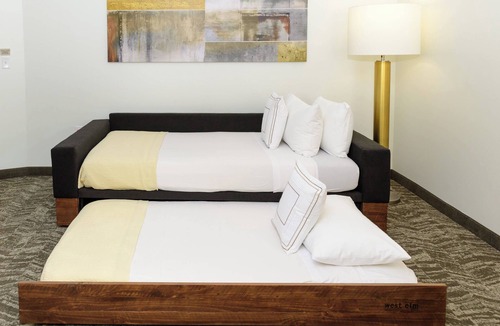 El Lago Hotel | SpringHill Suites Houston NASA/Seabrook