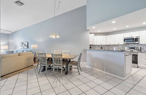 Isla del Sol Condo | St Pete Isla Vista Verde E 4-229 New Kitchen